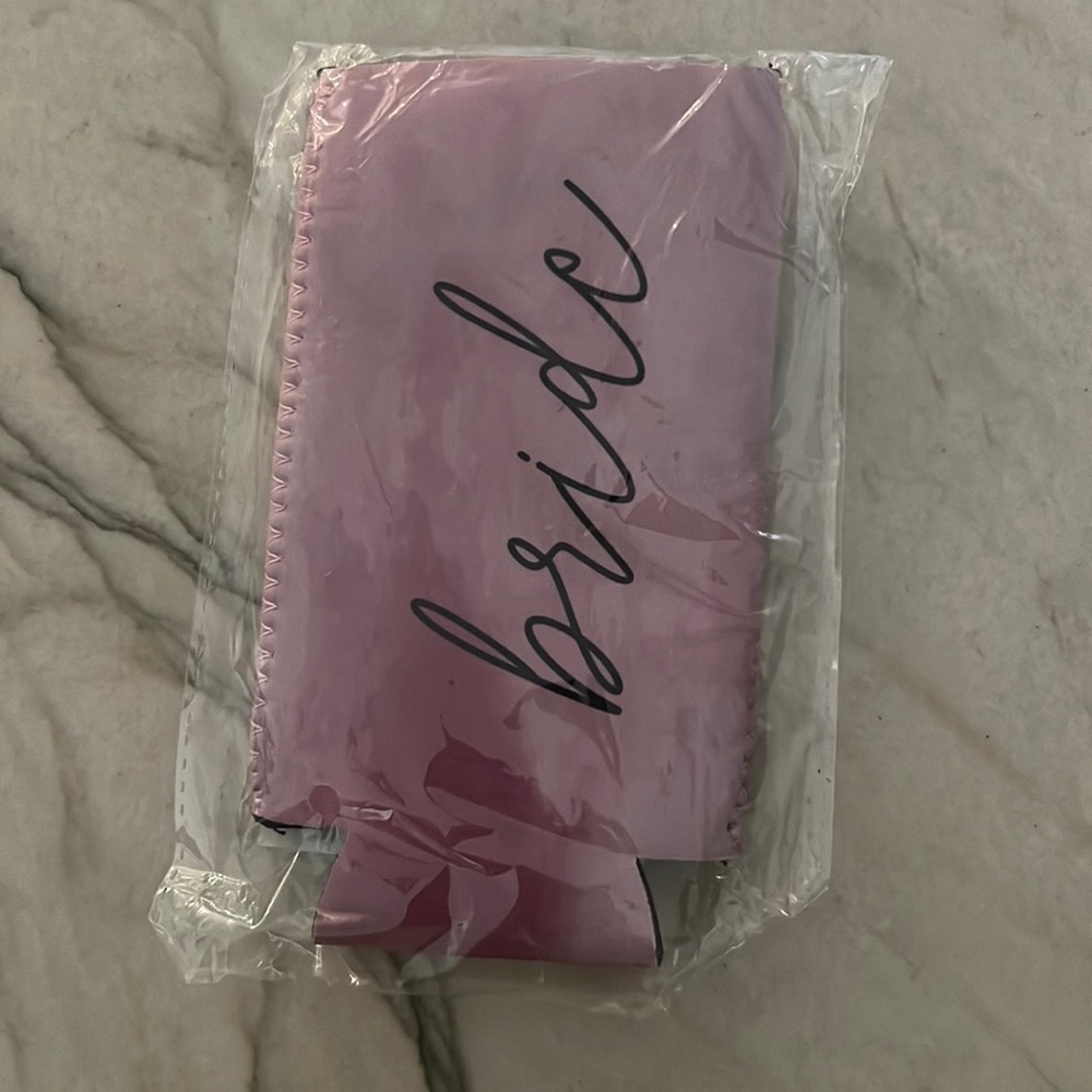 nwt bride slim can holder